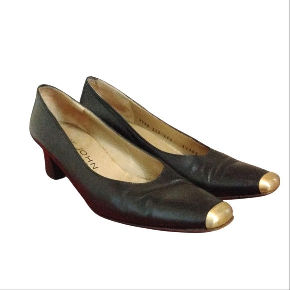 Vintage St. John Black Leather Pumps Pointed Square Toe Gold Cap Heels Sz 6.5 - Picture 11 of 11